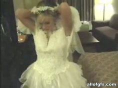 Kinky bride gets rid of wedding dress for sucking a tasty hot tool